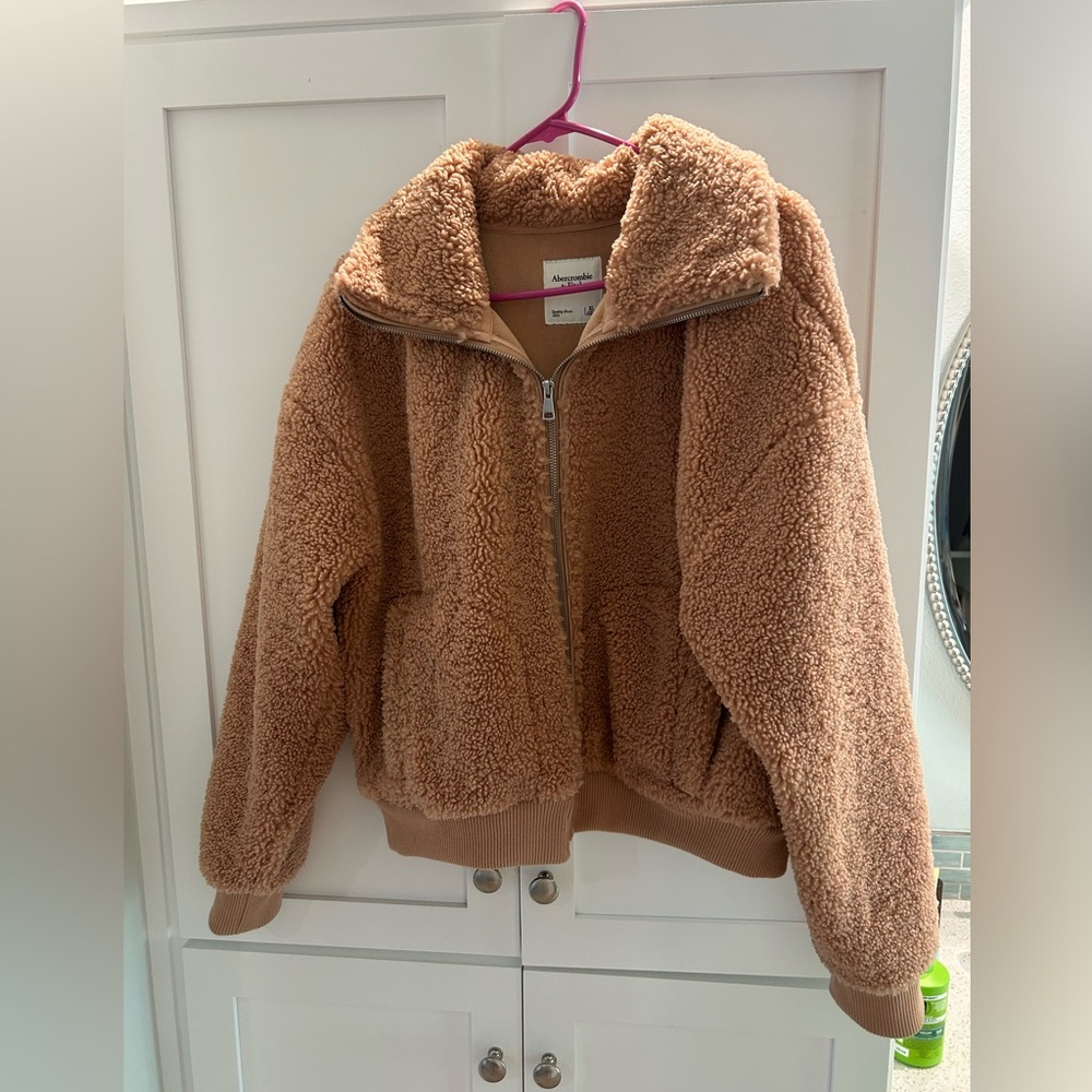 Abercrombie & Fitch Beige Sherpa Jacket
